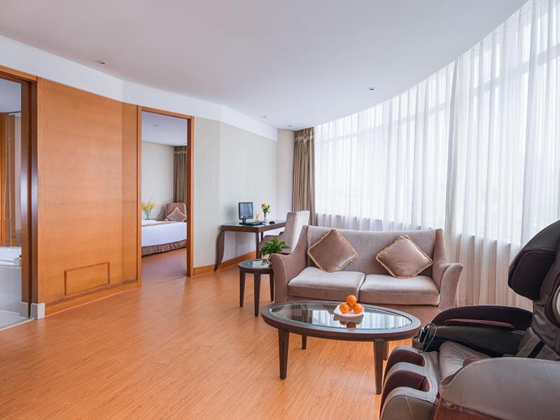 Vienna International Hotel Shenzhen Hua'Nan City Bagian luar foto