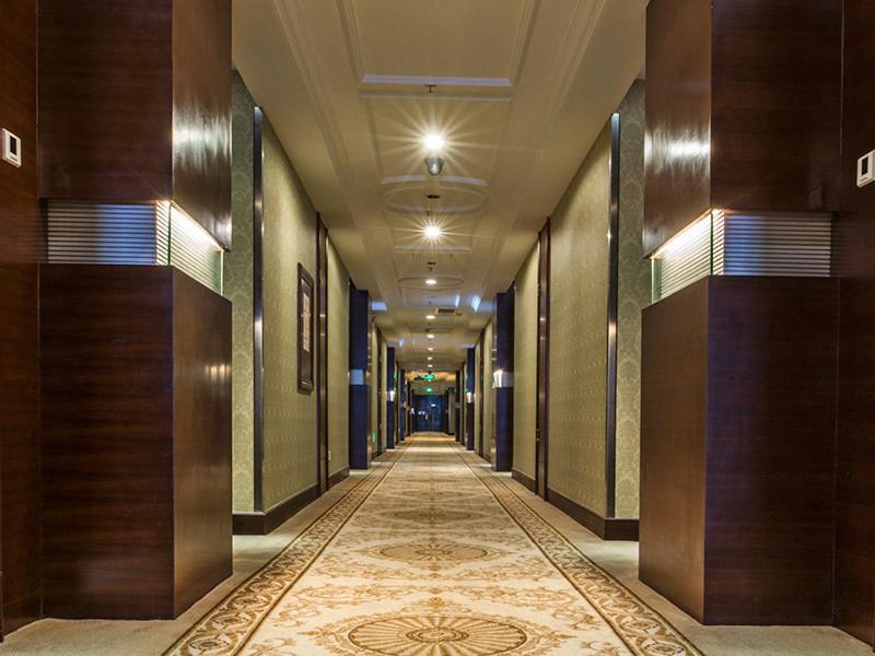 Vienna International Hotel Shenzhen Hua'Nan City Bagian luar foto